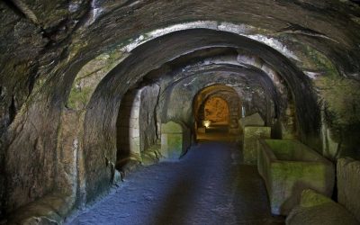 Die graf waarop geskryf is: “Moenie oopmaak nie!”