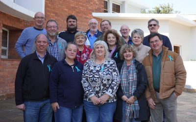 Sien ons net die reuse, of onthou ons saam met Wie ons stap?